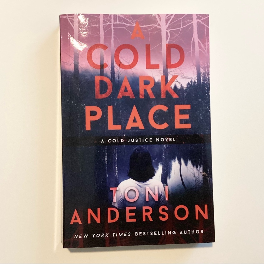 A Cold Dark Place by Toni Anderson Paperback Book